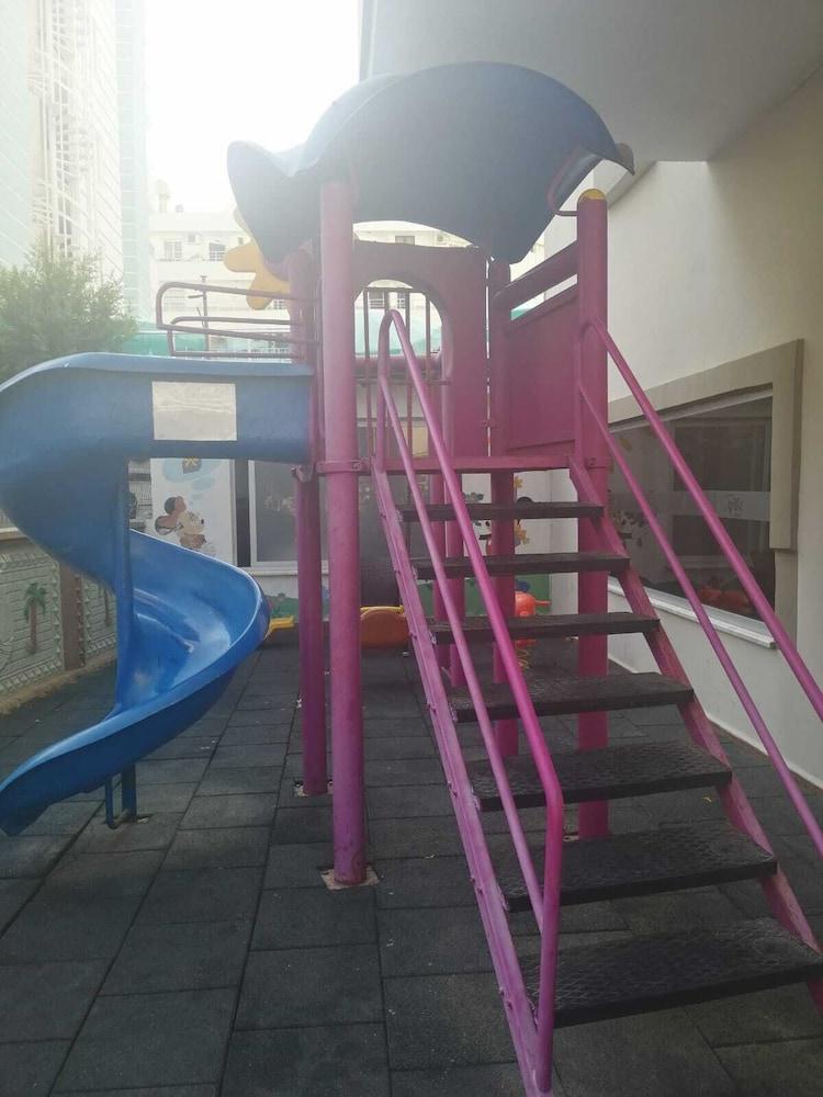 Grand Ati̇Lla Hotel 阿拉尼亚 外观 照片