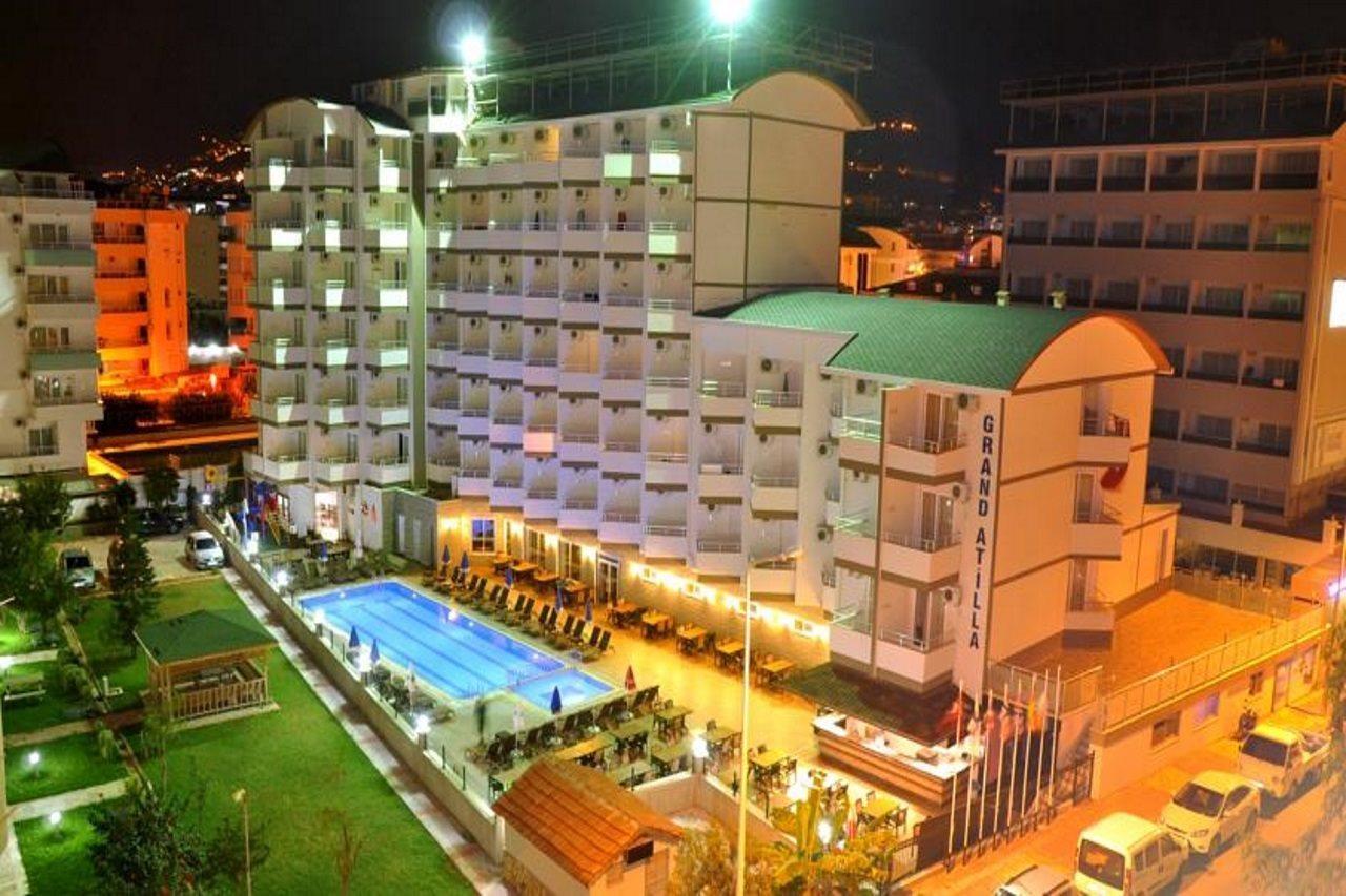 Grand Ati̇Lla Hotel 阿拉尼亚 外观 照片