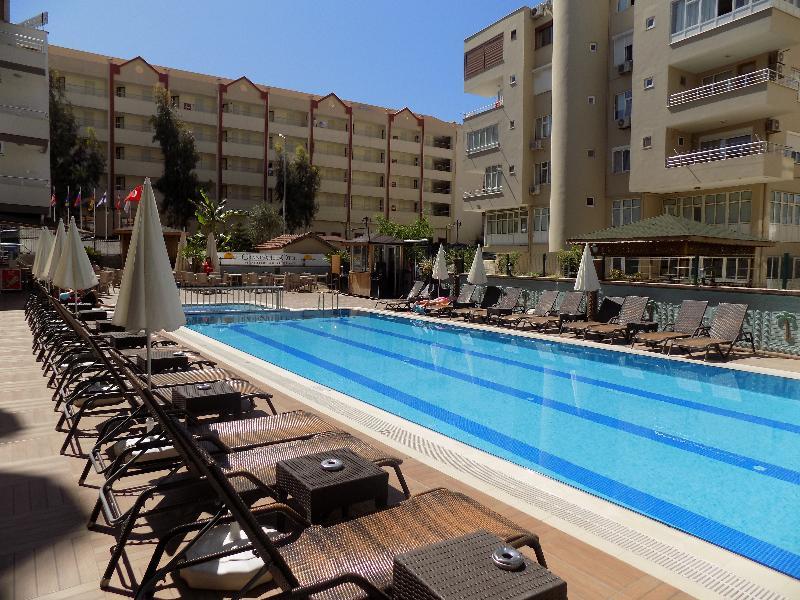 Grand Ati̇Lla Hotel 阿拉尼亚 外观 照片